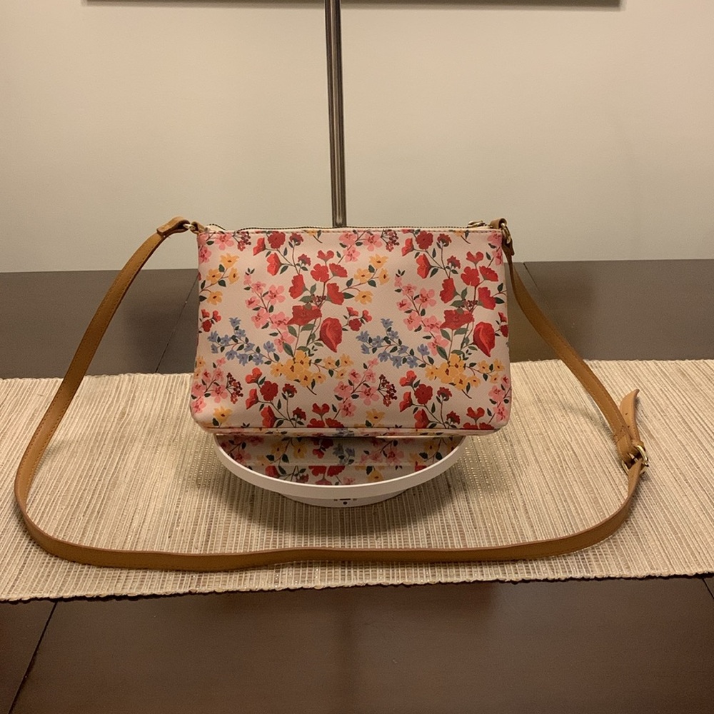 Nanette Lepore Mirabel floral bag w/pouch EUC - Picture 5 of 17